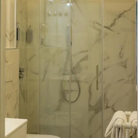 La Dimora Dell'artista 4*